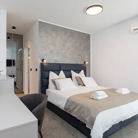 Rent this 4 bed house on 52466 Grad Novigrad