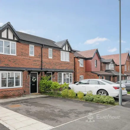Buy this 3 bed duplex on Middleton Drive in Knowsley, L35 7AB