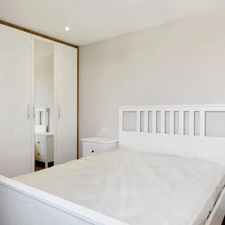 Image 2 - 16 Paxton Place, London, SE27 9SS, United Kingdom - Apartment for rent