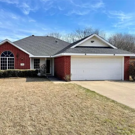 Rent this 3 bed house on 1326 Ridge Court in Midlothian, TX 76065