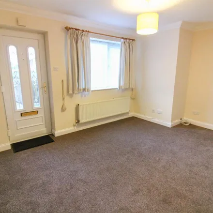 Image 2 - Green End, Aylesbury, HP20 2SA, United Kingdom - Apartment for rent