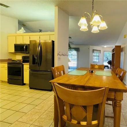 Image 5 - 755 Tulip Drive, Sebastian, FL 32958, USA - House for rent