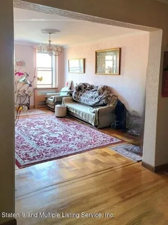 Image 5 - 2375 Ocean Avenue, New York, NY 11229, USA - Apartment for sale