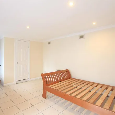Rent this studio apartment on Clifford Road in Beavers, London