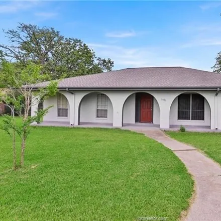 Rent this 4 bed house on 999 Munson Avenue in College Station, TX 77840