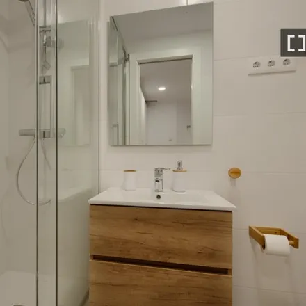 Image 3 - Carrer de Balmes, 335, 08006 Barcelona, Spain - Room for rent