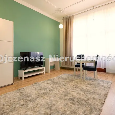 Rent this 5 bed apartment on Jednostronna 6 in 85-520 Bydgoszcz, Poland
