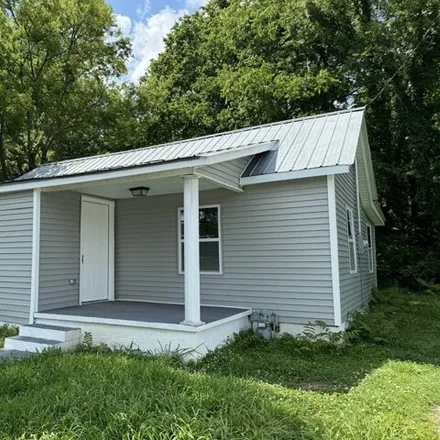 Image 2 - 524 E College St, Watertown, Tennessee, 37184 - House for sale