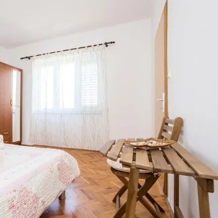 Image 5 - 51515, Croatia - Apartment for rent