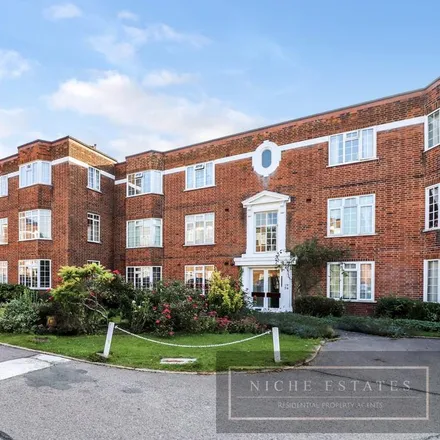 Rent this 2 bed apartment on Finchley Court in Ballards Lane, London