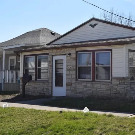 Buy this 2 bed house on 141 North Maple Street in Monticello, IA 52310