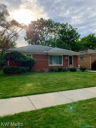 Buy this 3 bed house on 22151 Beverly Street in Oak Park, MI 48237