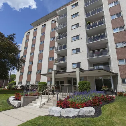 Image 2 - Silvercreek Terrace Apartments, 120 Edinburgh Road South, Guelph, ON N1H 3S6, Canada - Apartment for rent