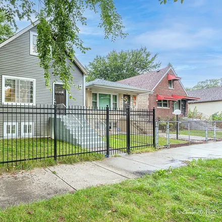 Buy this 3 bed house on 5652 South Hoyne Avenue in Chicago, IL 60636