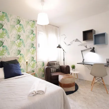 Rent this 4 bed room on Carrer de Wellington in 70, 08005 Barcelona
