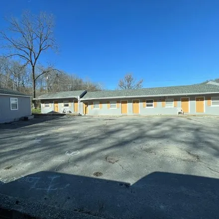 Buy this studio house on Pop's Dell in Larue Street, Reeds Spring
