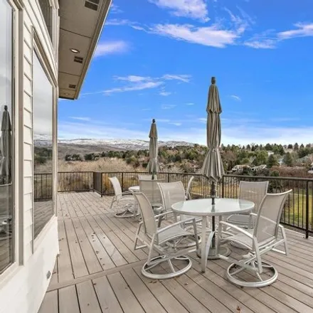 Image 3 - 201 West Thornberry Drive, Boise, ID 83702, USA - House for sale