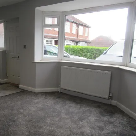 Image 2 - Pinfold Hill, Colton, LS15 0PW, United Kingdom - Townhouse for rent