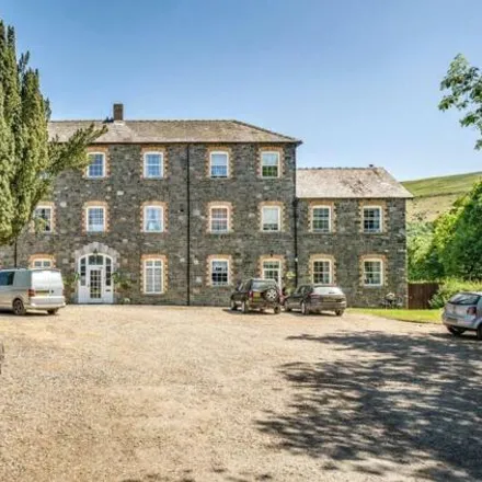 Rent this 6 bed townhouse on A470 in Rhayader, LD1 6NW