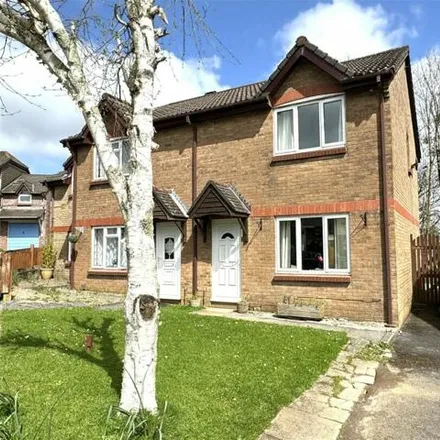 Buy this 3 bed duplex on Woodend Road in Roborough, PL6 7RQ