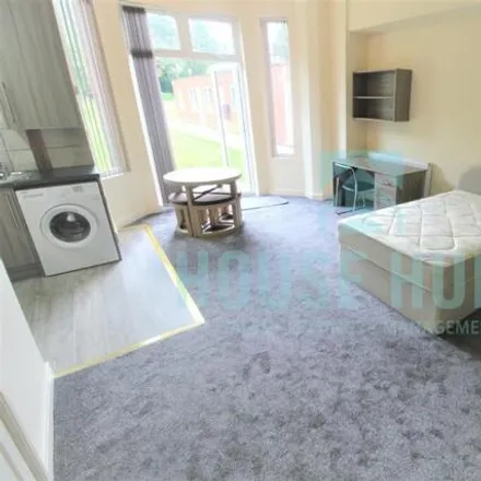 Rent this studio apartment on 901 Bristol Road in Selly Oak, B29 6ND