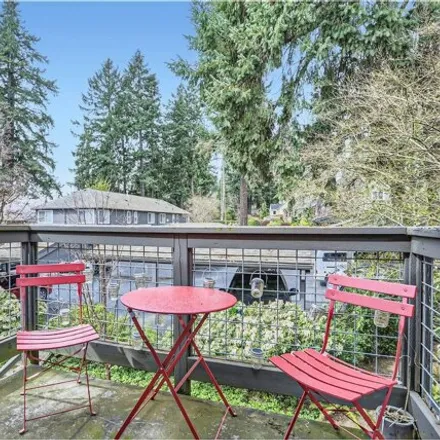 Image 3 - 485 South State Street, Lake Oswego, OR 97034, USA - Condo for sale