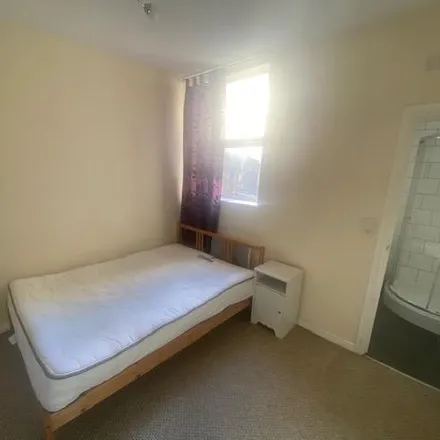 Image 7 - Claude Place, Cardiff, CF24 3QF, United Kingdom - Apartment for rent