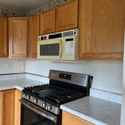 Image 4 - 6014 Westchester Park Drive, Hyattsville, MD 20740, USA - Condo for sale