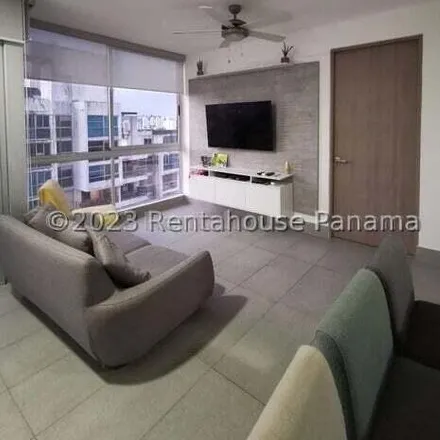 Rent this 3 bed apartment on Calle Limajo in Pueblo Nuevo, 0818