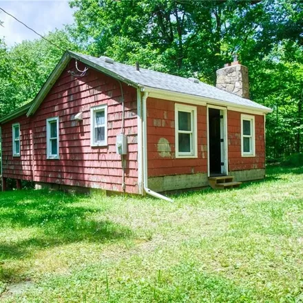 Buy this 2 bed house on 143 Old Kent Road South in Tolland, CT 06084