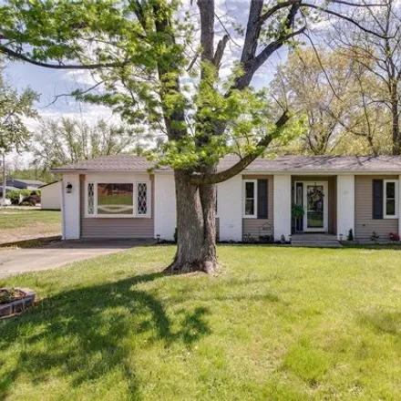 Buy this 3 bed house on 4 Barbara Drive in Godfrey, IL 62035