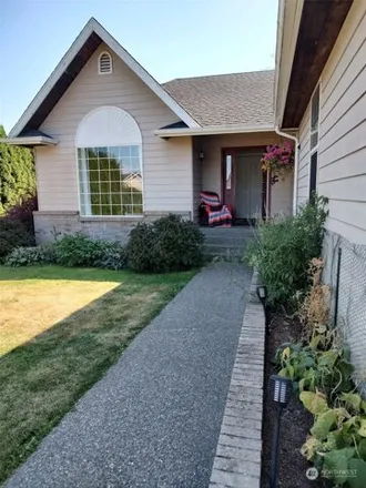 Buy this 3 bed house on 499 Dennison Lane in Nooksack, Whatcom County