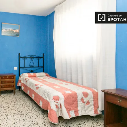Rent this 3 bed room on Calle Coca de San Andrés in 18010 Granada, Spain