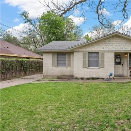 Buy this 3 bed house on 4176 Acree Drive in Beverly Hills, McLennan County