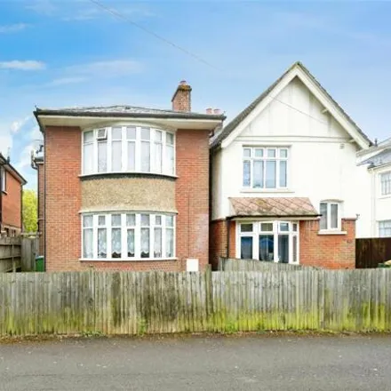 Buy this 5 bed house on 30 Henstead Road in Bedford Place, Southampton