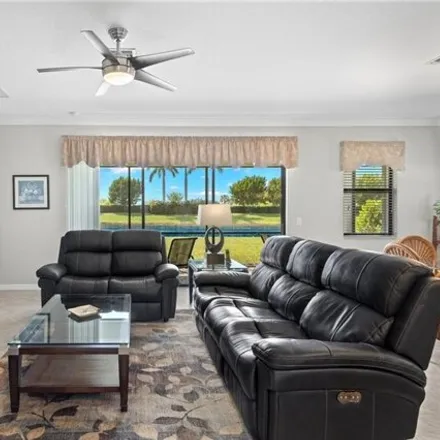 Image 3 - 11642 Shady Blossom Drive, Fort Myers, FL 33913, USA - House for sale