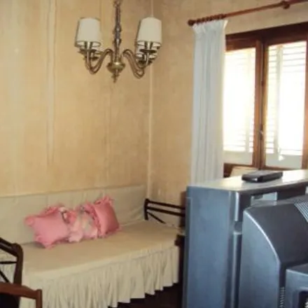 Buy this 2 bed house on Southfields Institute in Nicolás Avellaneda 158, Partido de Lomas de Zamora