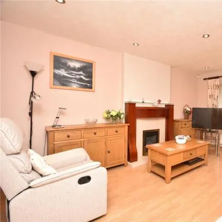 Image 2 - Colton Garth, Colton, LS15 9EG, United Kingdom - House for sale