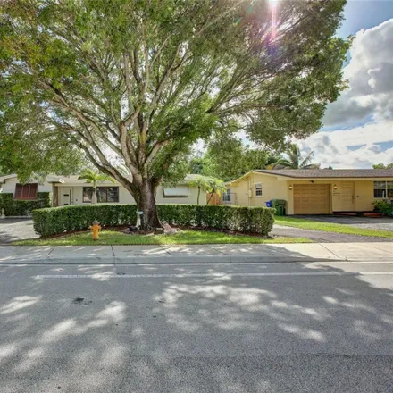 Buy this 3 bed house on 8898 Northwest 15th Street in Pembroke Pines, FL 33024