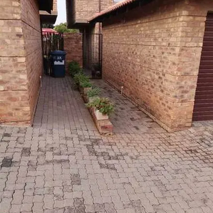 Image 4 - unnamed road, Derdepoort Tuindorp, Pretoria, 0017, South Africa - Apartment for rent