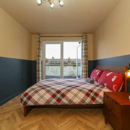 Rent this 3 bed apartment on St. Philip Street in London, SW8 3SS