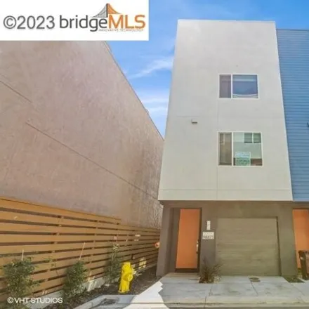 Buy this 3 bed townhouse on Crown Lodge Motel Oakland in 9899 MacArthur Boulevard, Oakland