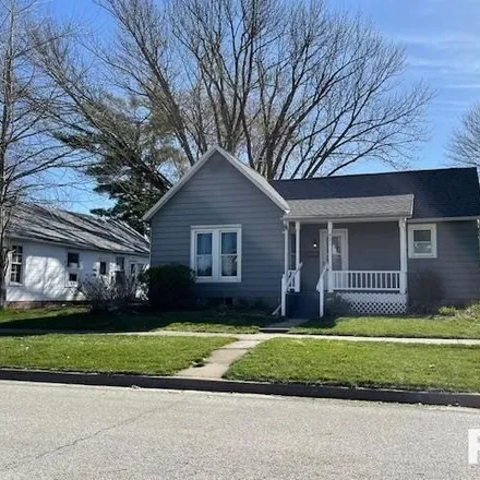 Buy this 2 bed house on 567 North McArthur Street in Macomb, IL 61455