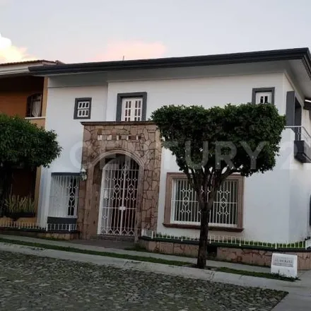 Rent this 3 bed house on Calle Jaime Nunó in 28000 Colima, COL