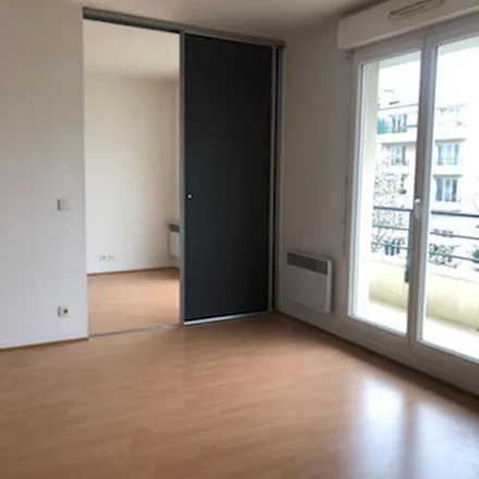 Rent this 1 bed apartment on Montrouge in Hauts-de-Seine, France