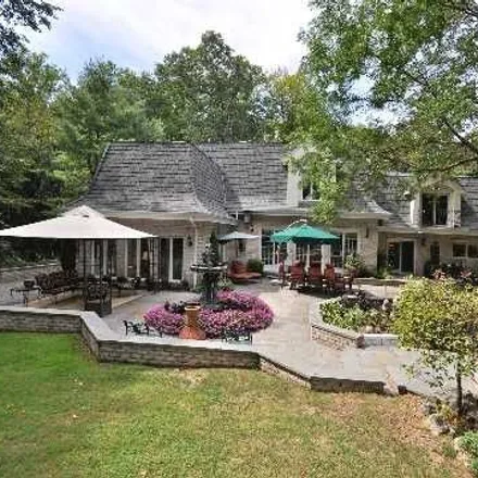 Buy this 6 bed house on 30 Tiffany Road in Village of Laurel Hollow, Oyster Bay