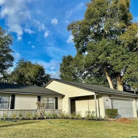 Buy this 3 bed house on 3261 Southeast 2nd Avenue in Marion County, FL 34471