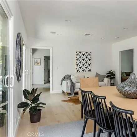 Image 7 - 4065 Woodcliff Road, Los Angeles, CA 91403, USA - House for sale