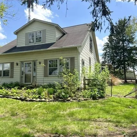 Buy this 4 bed house on 287 Gravel Hill Road in Manito, Unity Township