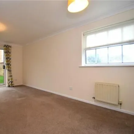 Image 2 - 14 Waterside Park, Devizes, SN10 2TG, United Kingdom - House for rent